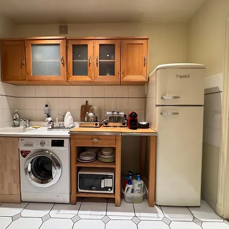 70 Sqm In 75008 Apartment Paris