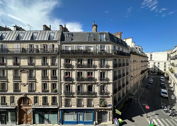 Lägenhet 70 Sqm In 75008 Paris